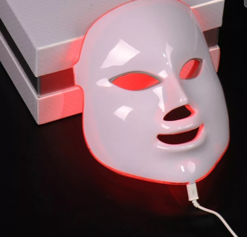 Led light therapy mask. Светодиодная терапия для лица фотодинамическая led-маска. Led-маска для лица фотодинамическая светодиодная. Лэд маска для лица светодиодная. Маска для led терапии.