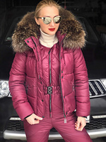 Бордовый зимний костюм: полукомбинезон и куртка с мехом енота - Варежки без меха