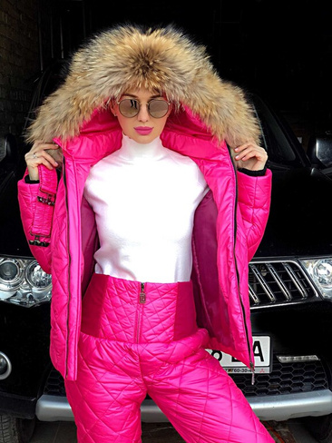 Ярко-розовый зимний костюм с мехом енота - Рюкзак