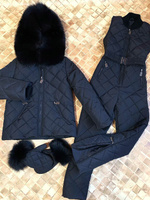 Черный зимний комплект : полукомбинезон и куртка с черным мехом песца - Брендированные лямки(резинка)