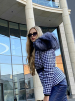 Костюм женский: куртка в цвете гусиная лапка с мехом чернобурки и синий зимний полукомбинезон - Брендированные лямки(рез