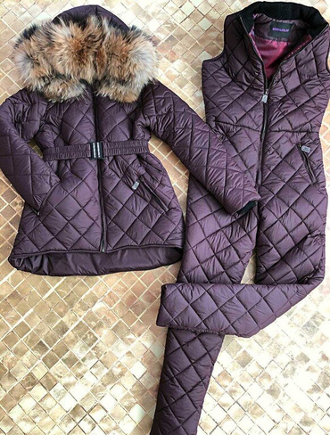 Зимний костюм: утепленный комбинезон и удлиненная куртка с мехом - Варежки с мехом