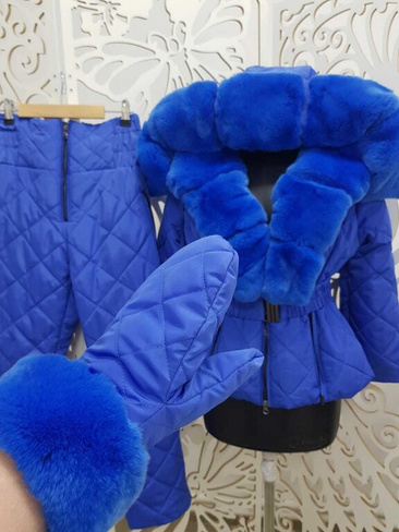 Синий лыжный костюм с натуральным мехом кролика на отделке - Без аксессуаров
