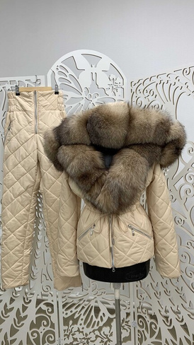 Женский зимний костюм (куртка парка на кулиске и теплые брюки) с натуральным мехом блюфроста - Без аксессуаров