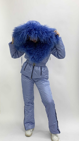 Голубой зимний костюм женский: теплые штаны и куртка с мехом ламы - Варежки без меха
