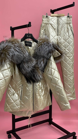 Золотой костюм зимний: куртка-парка с мехом лисы cristal + штаны - Варежки с мехом