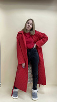 Красное пальто женское в стеганой ткани замш, бестселлер 2023 года - 42-46