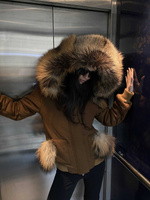 Пальто женское в стиле бомбер с натуральны мехом лисы