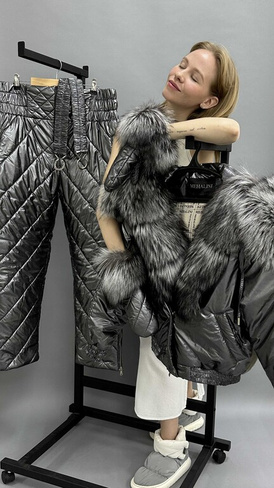 Стальной зимний костюм:бомбер с мехом чернобурки и стеганые штаны - Варежки с мехом (мех используем дополнительно)